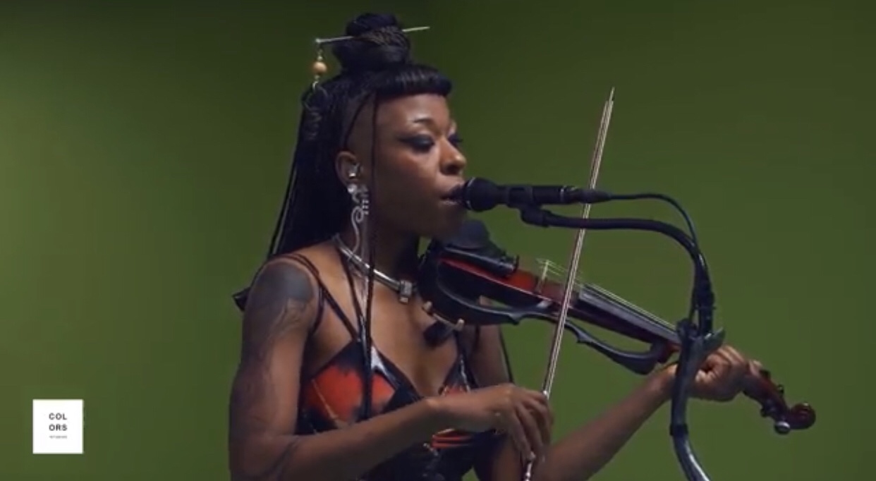 Watch Sudan Archives’ Captivating Performance on Colors