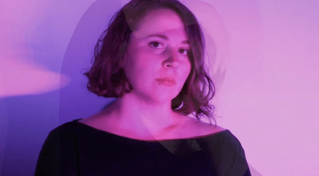 Laura Gray Releases Her Debut and Music Video for Single “Break,&nbsp;Drift”