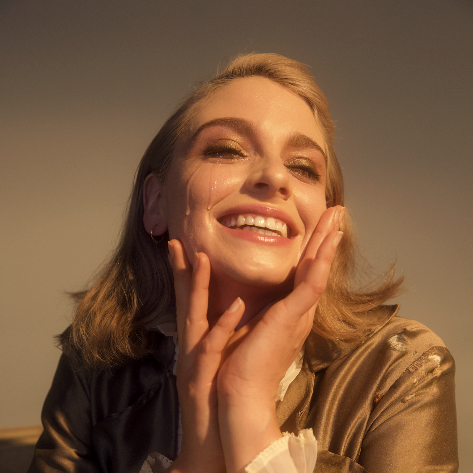 Watch the Visual for Can’t Let go, Latest Single from Laroie