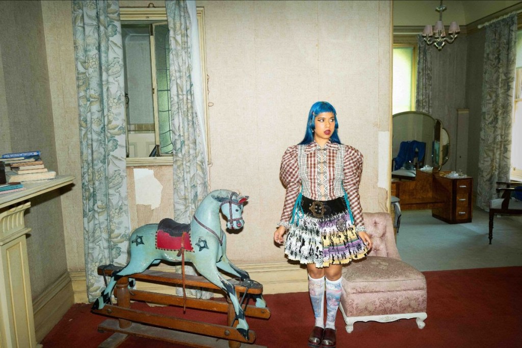 Ecca Vandal Announces New Album LOOKING FOR PEOPLE TO&nbsp;UNFOLLOW